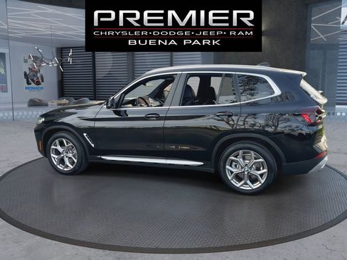 Used 2024 BMW X3 xDrive30i w/ Premium Essential Package image 5