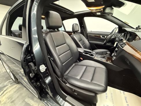 Used 2012 Mercedes-Benz C 300 4MATIC Sedan image 17