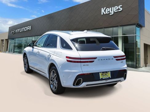 Used 2023 Genesis GV70 2.5T w/ Advanced Package AWD/4WD image 7