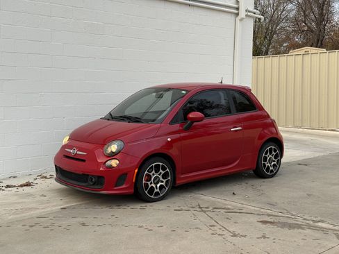 Used 2013 FIAT 500 Turbo w/ Beats Audio Pkg image 4