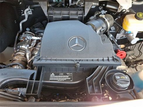 Used 2025 Mercedes-Benz Sprinter 2500 image 27