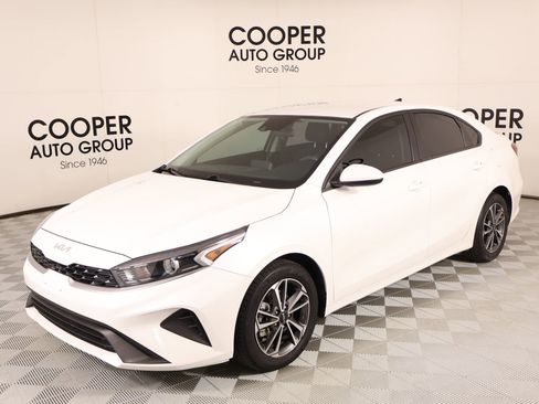 Used 2023 Kia Forte LXS FWD image 9