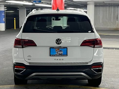 Used 2023 Volkswagen Taos SE w/ Panoramic Sunroof Package image 32