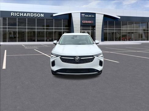 Used 2023 Buick Envision Essence image 9