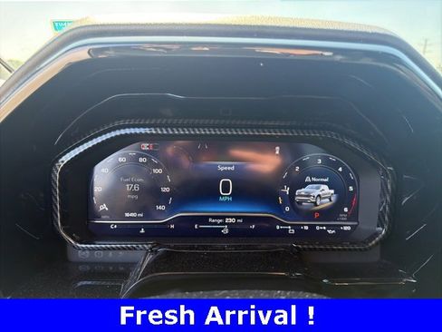 Used 2024 Chevrolet Silverado 1500 RST w/ Convenience Package II image 4