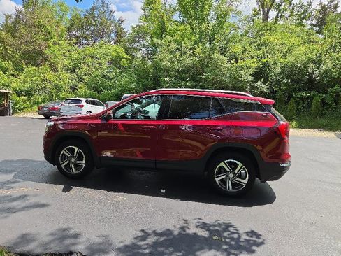 Used 2020 GMC Terrain SLT w/ Preferred Package AWD/4WD image 4