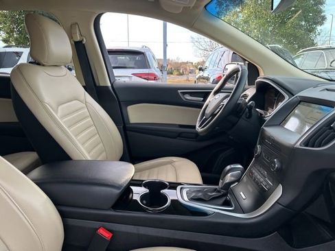 Used 2018 Ford Edge SEL w/ Equipment Group 201A image 32