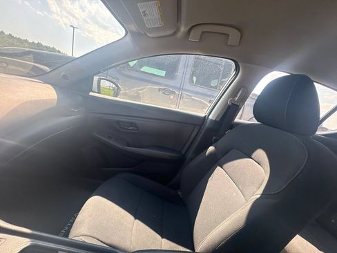 Used 2025 Nissan Sentra S FWD image 12
