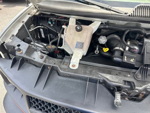 Used 2015 Chevrolet Express 3500 LS image 37