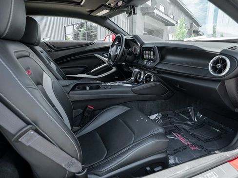 Used 2016 Chevrolet Camaro SS RWD image 24