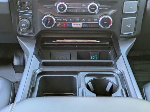 New 2026 Ford F350 Lariat w/ Black Appearance Package image 22