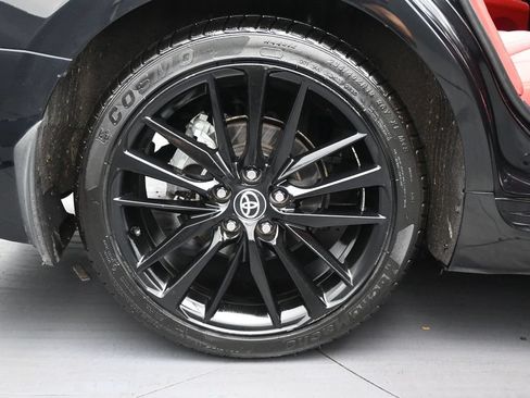 Used 2022 Toyota Camry XSE FWD image 10