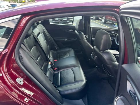 Used 2016 Chevrolet Malibu LT w/ Leather Package FWD image 15