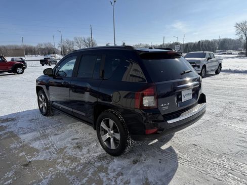 Used 2017 Jeep Compass High Altitude image 3