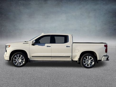 Certified 2023 Chevrolet Silverado 1500 High Country w/ High Country Premium Package AWD/4WD image 8