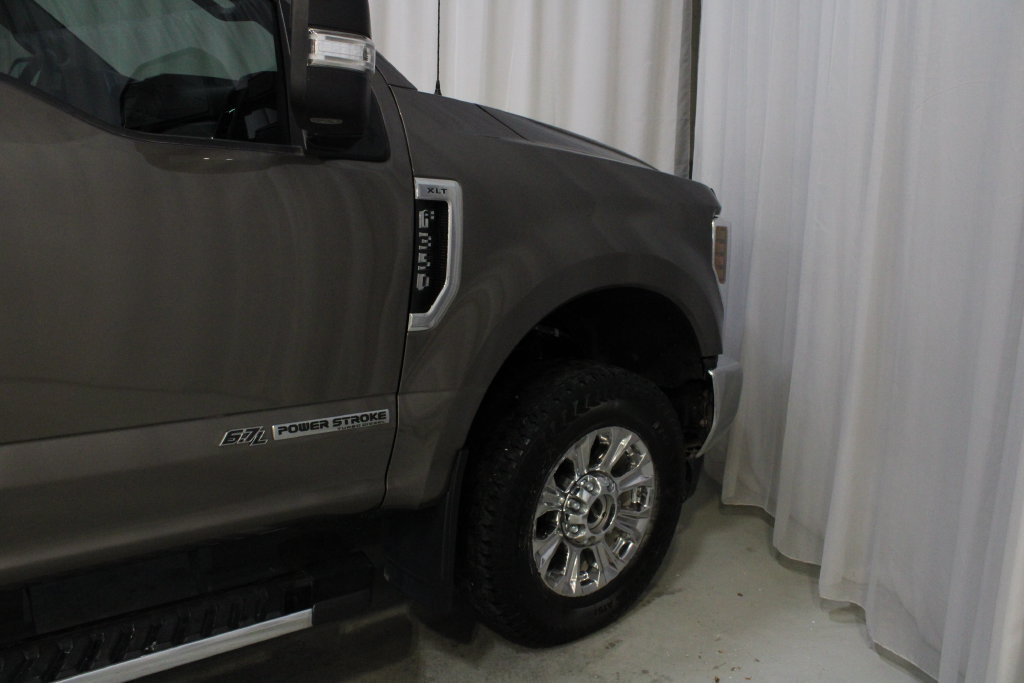 Used 2019 Ford F350 XLT w/ XLT Premium Package AWD/4WD image 26