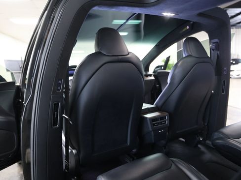 Used 2020 Tesla Model X Long Range image 43