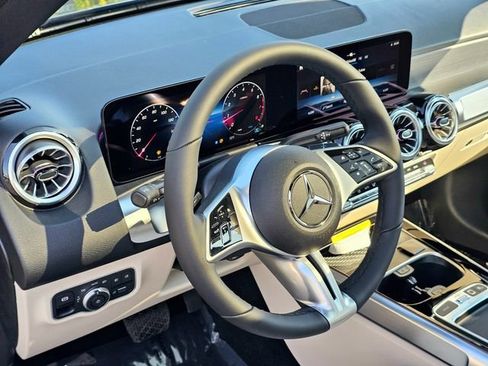 New 2026 Mercedes-Benz GLB 250 4MATIC image 15