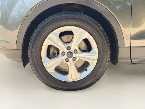 Used 2016 Ford Escape SE w/ SE Leather Comfort Package AWD/4WD image 32