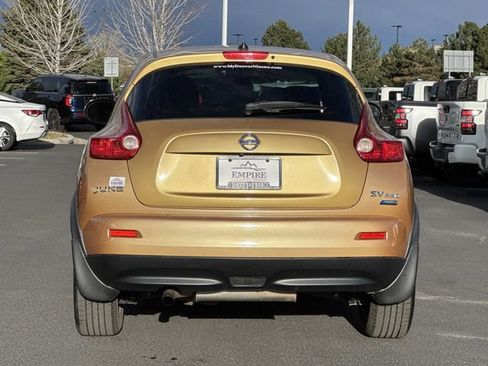 Used 2014 Nissan Juke SV w/ Navigation Package AWD/4WD image 17