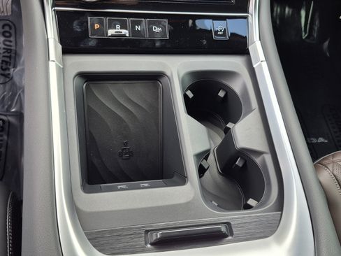 New 2026 Nissan Armada Platinum RWD image 30