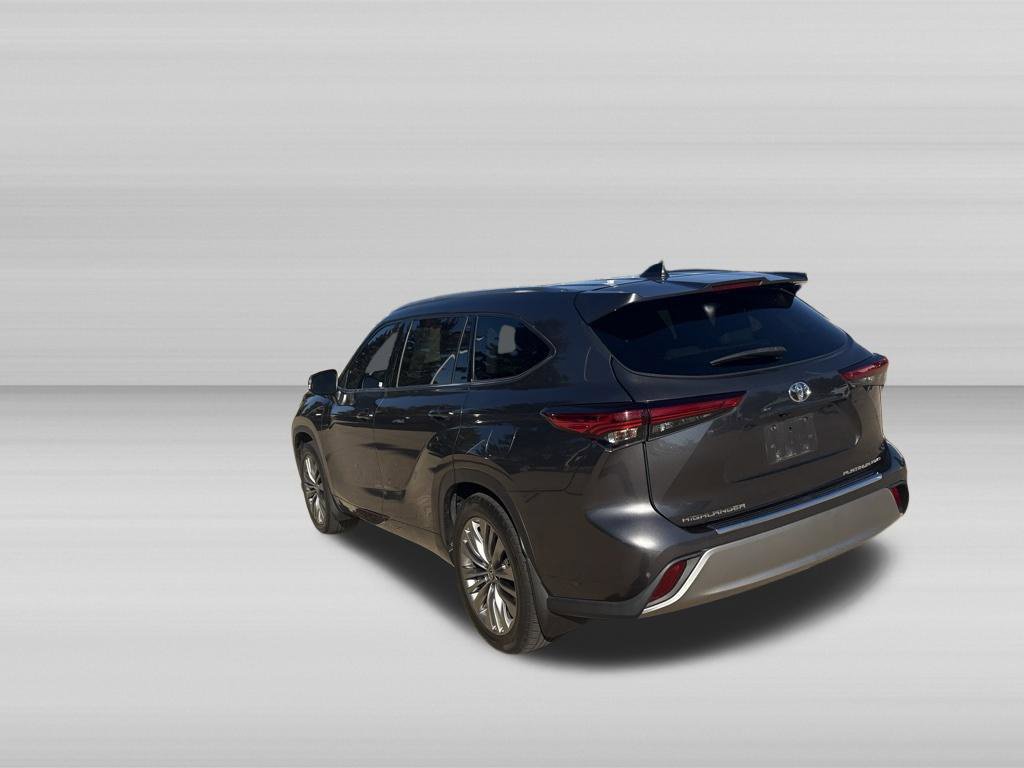 Used 2020 Toyota Highlander Platinum AWD/4WD image 6