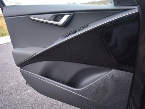 New 2026 Kia Niro EX image 30