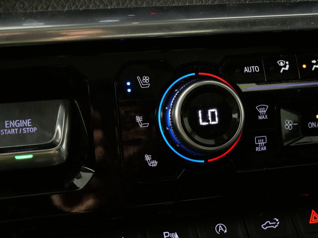 Used 2022 GMC Sierra 1500 Denali AWD/4WD image 27