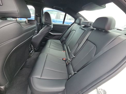 Used 2026 BMW 330i Sedan image 16