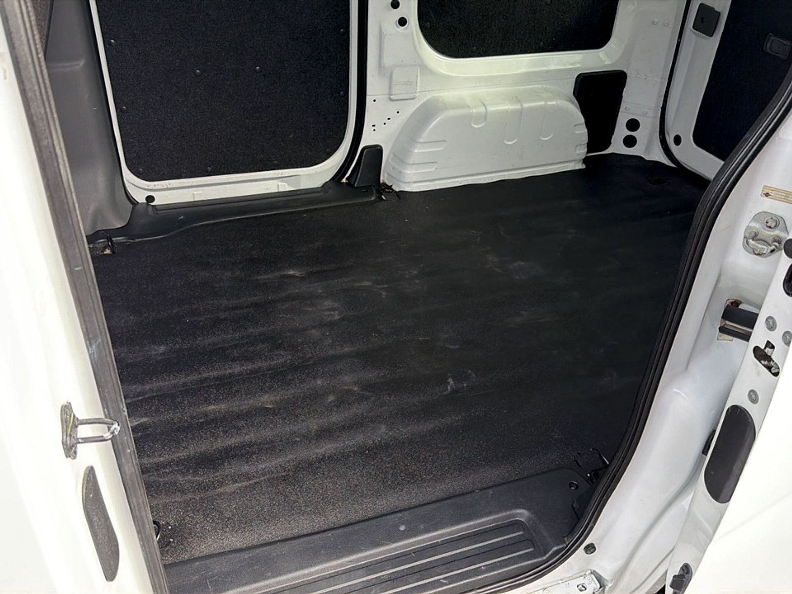 Used 2015 Chevrolet City Express LS FWD image 10