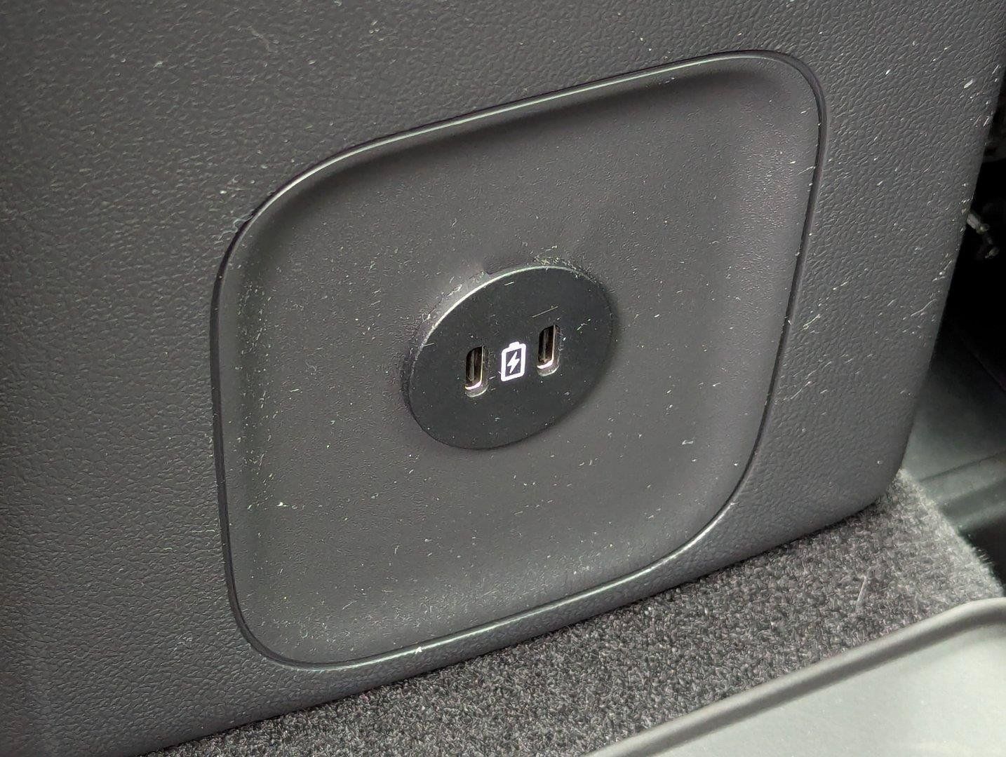 Used 2025 Ford Escape Active AWD/4WD image 27