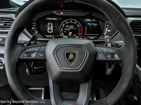 Used 2024 Lamborghini Urus Performante image 36