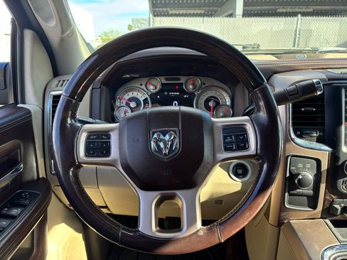 Used 2017 RAM 3500 Laramie Longhorn image 6