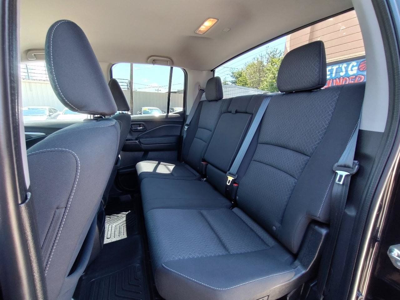 Used 2020 Honda Ridgeline Sport image 31