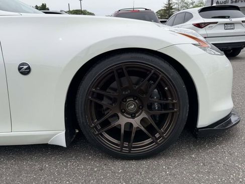 Used 2012 Nissan 370Z Touring w/ Sport Pkg RWD image 7