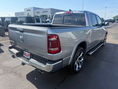 Used 2022 RAM 1500 Laramie AWD/4WD image 3