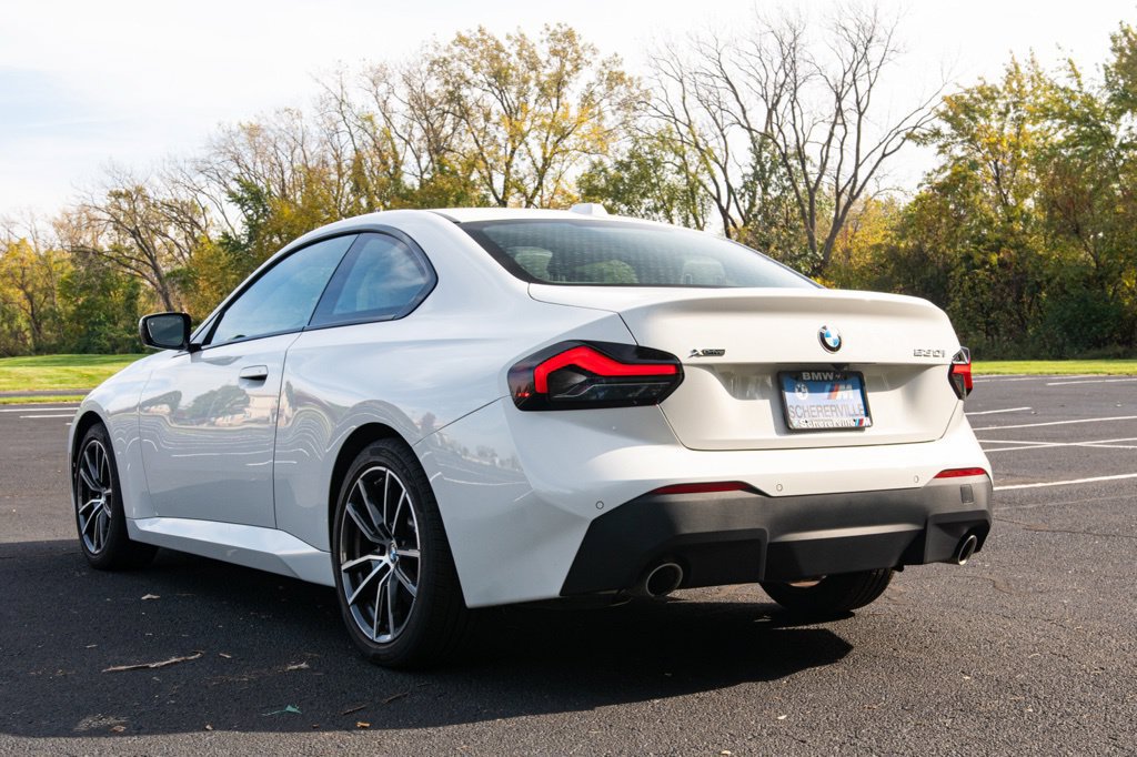 Used 2023 BMW 230i xDrive Coupe w/ Convenience Package AWD/4WD image 4
