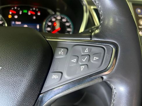 Used 2021 Chevrolet Equinox LT image 25