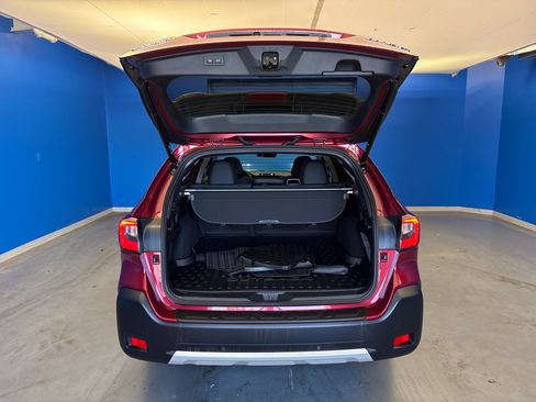 Certified 2025 Subaru Outback Limited AWD/4WD image 27