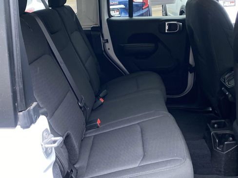 Used 2019 Jeep Wrangler Unlimited Sport S image 20