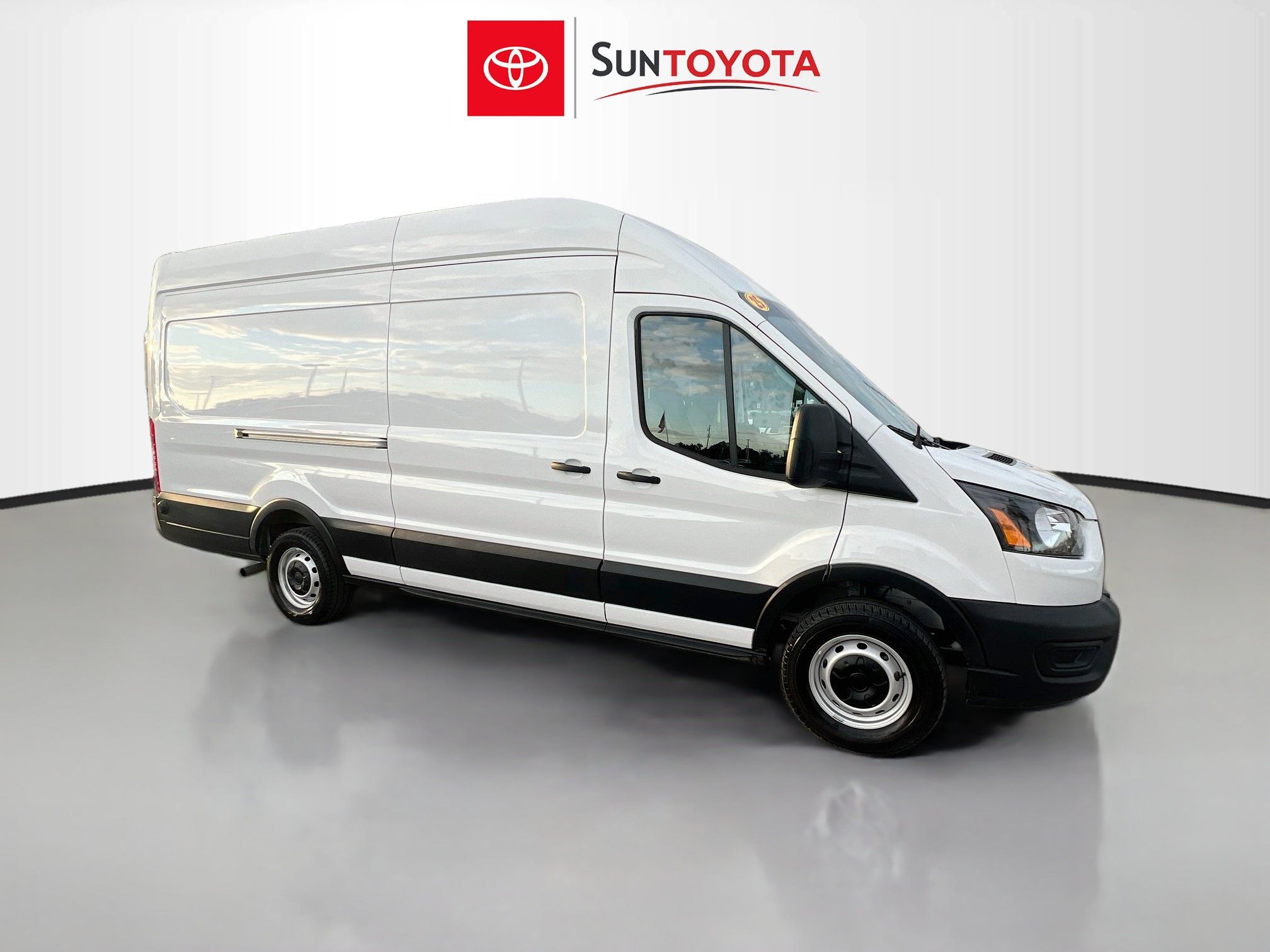 Used 2025 Ford Transit 250 148 High Roof Extended w/ Load Area Protection Package RWD image 1