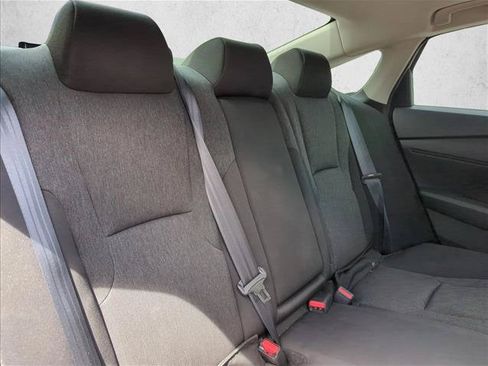 Used 2023 Honda Accord EX image 17