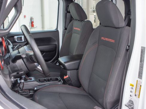 Used 2020 Jeep Gladiator Rubicon w/ Trailer Tow Package image 16