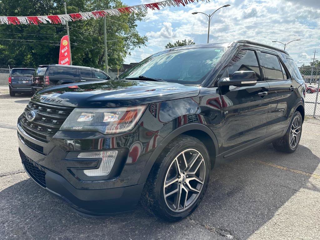 Used 2017 Ford Explorer Sport w/ Equipment Group 401A AWD/4WD image 4