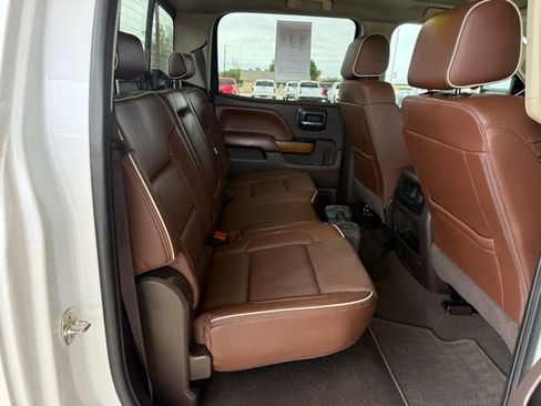Used 2019 Chevrolet Silverado 2500 High Country w/ Duramax Plus Package AWD/4WD image 11