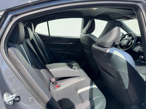 Used 2025 Toyota Camry Hybrid image 10