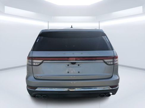 Used 2021 Lincoln Aviator Reserve w/ Equipment Group 202A AWD/4WD image 4