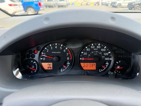 Used 2013 Nissan Frontier SV w/ SV Value Truck Pkg AWD/4WD image 20