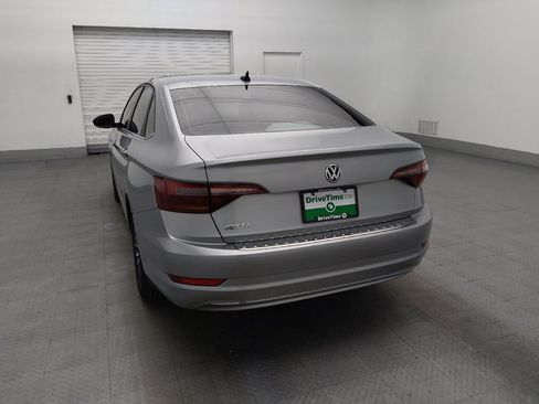 Used 2019 Volkswagen Jetta SEL w/ Cold Weather Package FWD image 6