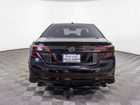 Used 2012 Toyota Camry SE w/ Leather Pkg FWD image 20